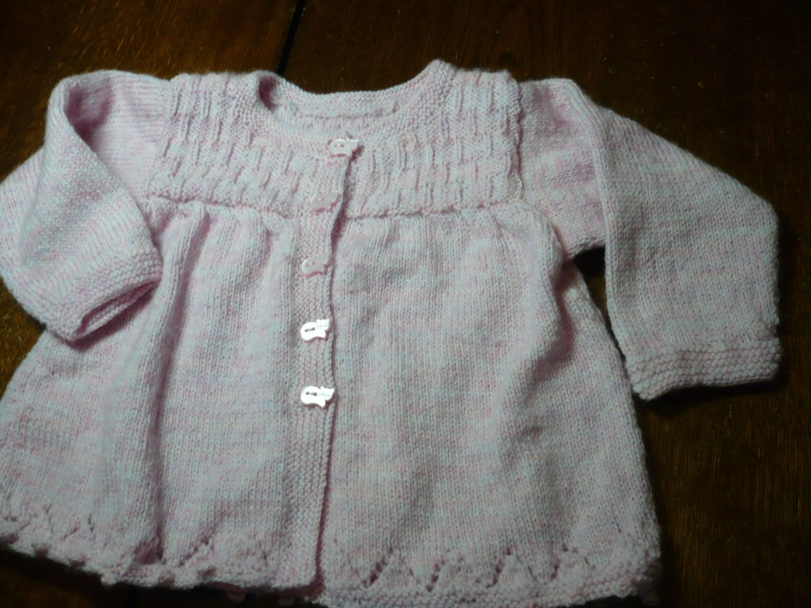 gilet fille deux ans laine DMC Aquarelle pure merino wool modèle Tiboodoo