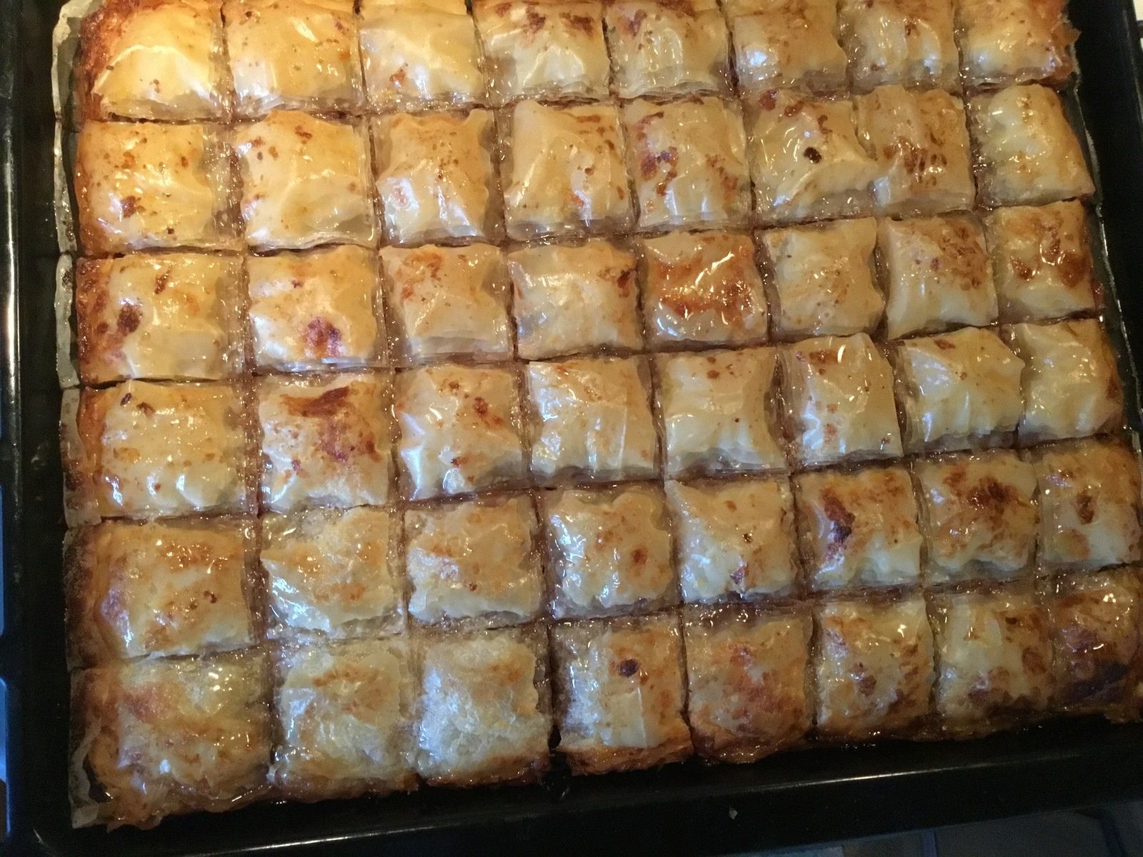délicieux baklavas prêts à être savourés !