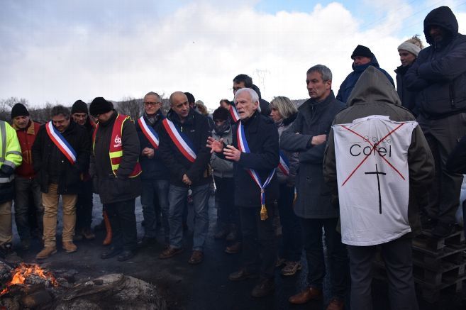 Les employés de Copirel (matelas Bultex) en Haute-Loire lèvent le piquet de  grève - FOEurodif/BOUCHARA