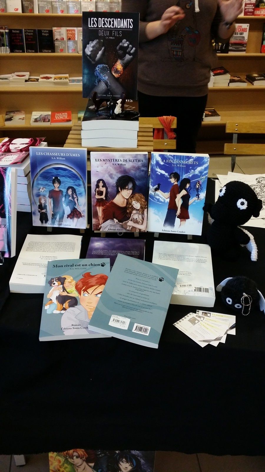 Séance de dédicace Thema Hyperlibrairie : compte-rendu (photos + vidéo)