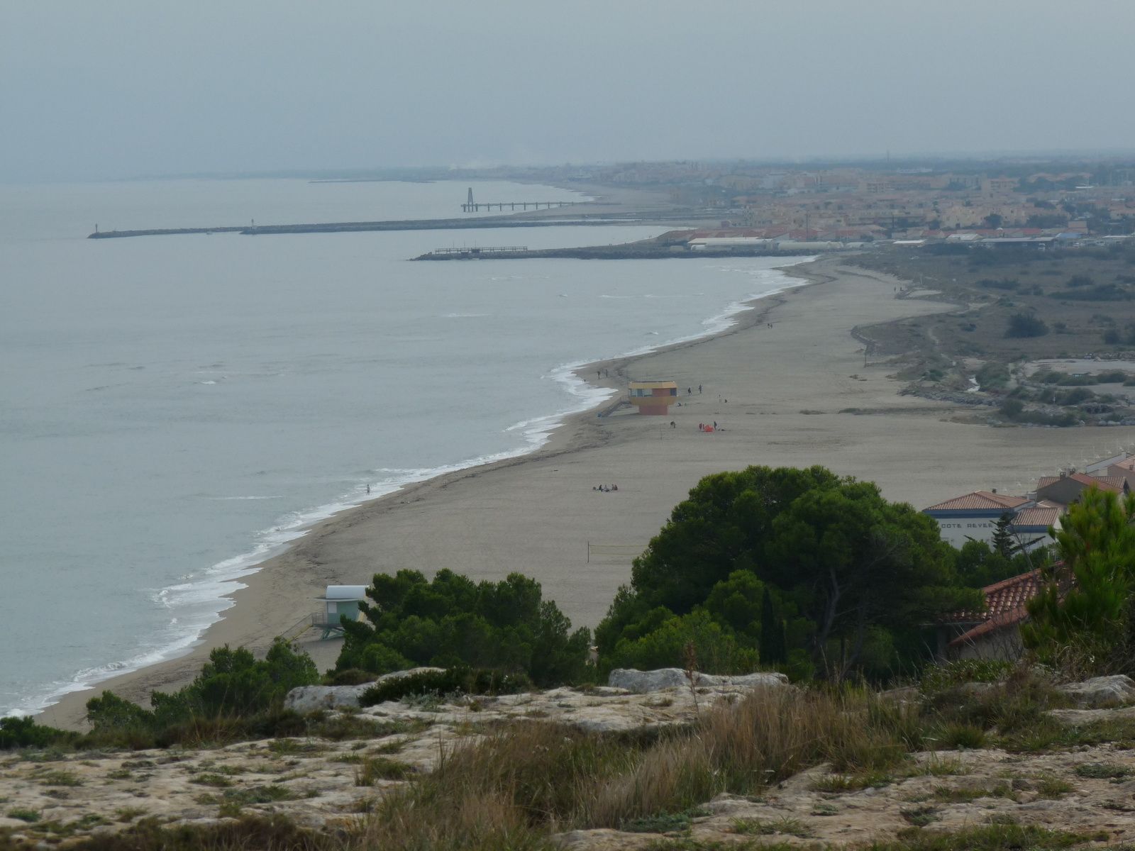 Vue de la côte quand on se trouve près du phare
