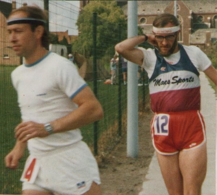Une vie de sports , (la mienne) Debut La Marche: en 1973 ( 20 km dans ma commune sur un pari ) puis 3 semaines apres Championnat Europe Marche a Pespinster 50 km, tout cela en n'ayant fait aucun sport avant, pui passé sur les longues distances 100 km, 24H etc fondateur du club Spiridon IAUBF, & passage a la courses a pied ( terminé 120 x Marathons (avec 42km de Berlin, Paris, Bruxelles, Albi, etc), 40x 100 km (avec Millau, Belves, Montlucon, plusieurs Championnat de France) 24 H de Biarritz, Gap, Jabbeke Suite a un accident sportif en 1984 ( renversé par un chauffard 42 km au Canada  Chicoutimi)  passé peu a peu au VTT( 3x Paris-Roubaix) & Cyclosportives Masters surtout en France avec 8 ans au Velo Club La Pomme MARSEILLE ( + de 106.500 km a pied & 120.000 km Velo   Maintenant, suite probl