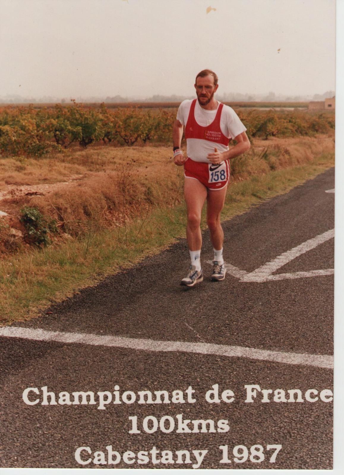 Une vie de sports , (la mienne) Debut La Marche: en 1973 ( 20 km dans ma commune sur un pari ) puis 3 semaines apres Championnat Europe Marche a Pespinster 50 km, tout cela en n'ayant fait aucun sport avant, pui passé sur les longues distances 100 km, 24H etc fondateur du club Spiridon IAUBF, & passage a la courses a pied ( terminé 120 x Marathons (avec 42km de Berlin, Paris, Bruxelles, Albi, etc), 40x 100 km (avec Millau, Belves, Montlucon, plusieurs Championnat de France) 24 H de Biarritz, Gap, Jabbeke Suite a un accident sportif en 1984 ( renversé par un chauffard 42 km au Canada  Chicoutimi)  passé peu a peu au VTT( 3x Paris-Roubaix) & Cyclosportives Masters surtout en France avec 8 ans au Velo Club La Pomme MARSEILLE ( + de 106.500 km a pied & 120.000 km Velo   Maintenant, suite probl