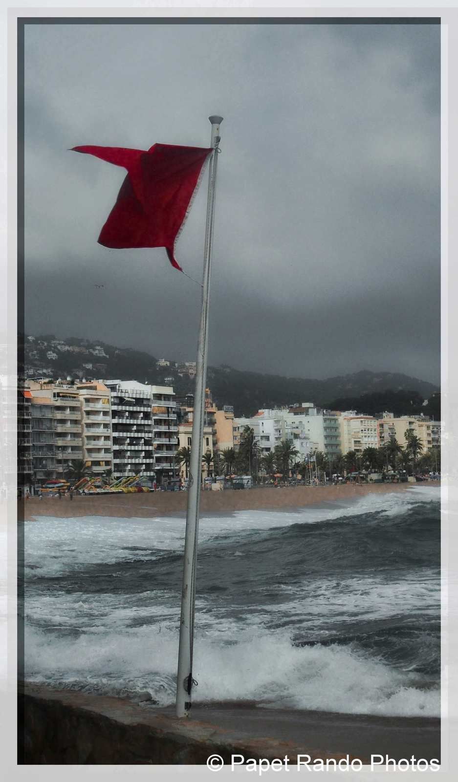 Photos sur plusieurs annees , a Lloret de Mar, Tenerife. Marseille & son Mistral etc  etc ( sera mise a jour a chaque tempete ou je serais )