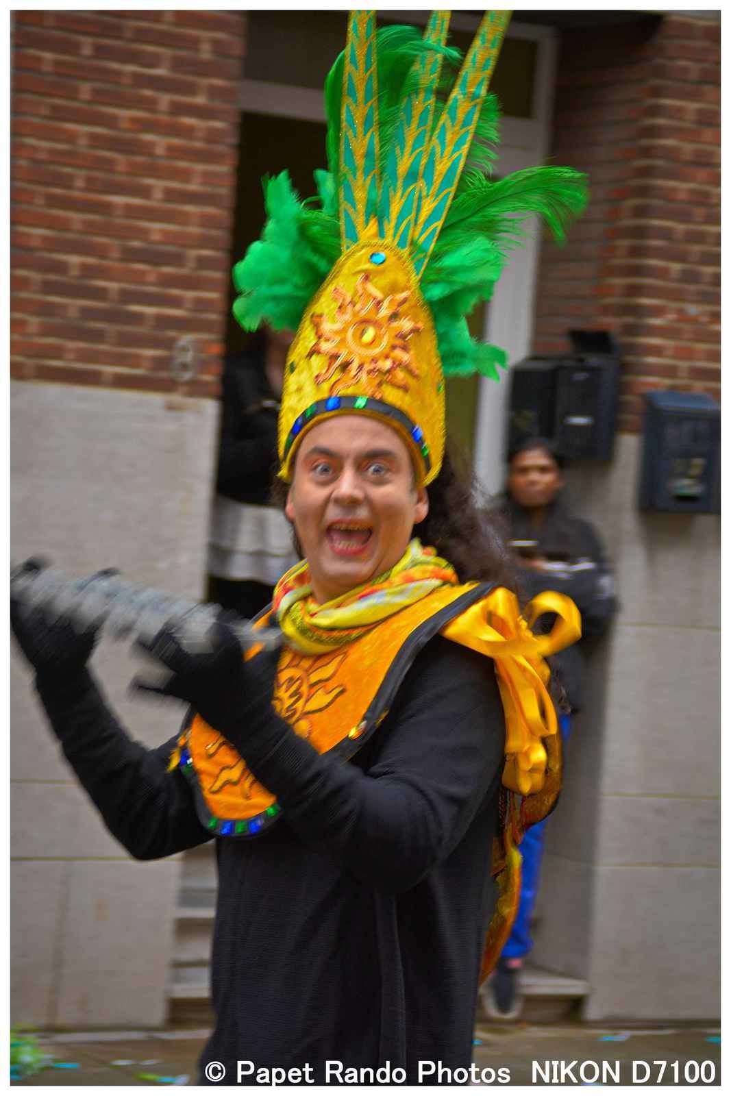 1e partie, les groupes invités, Chinels Fosses, Les Hottes, Mannekepis de Bruxelles, Viva Brasil etc 