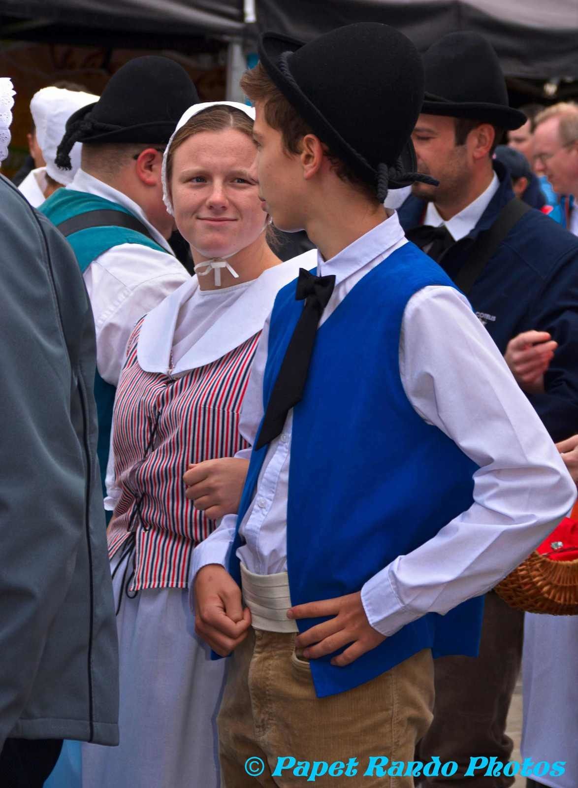 Comme  chaque année une bonne ambiance, VIVE LA WALLONIE, photos Les Celebres Molons, Les Alfers Namurois, La Frairie des Masuis et Cotelis Jambois,Les Alfers,Zouaves de Malonne, Alba Pipe Band 