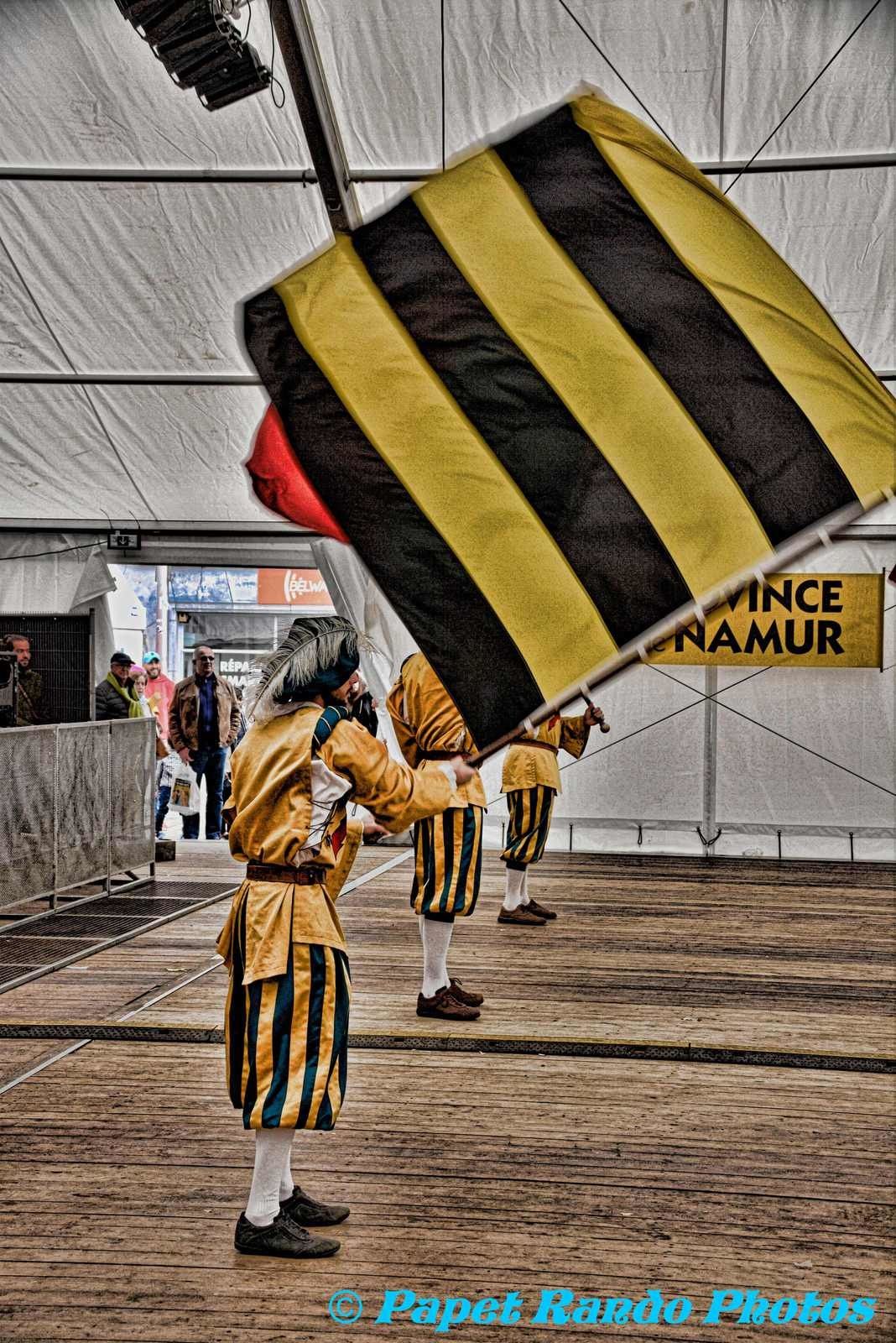 Comme  chaque année une bonne ambiance, VIVE LA WALLONIE, photos Les Celebres Molons, Les Alfers Namurois, La Frairie des Masuis et Cotelis Jambois,Les Alfers,Zouaves de Malonne, Alba Pipe Band 