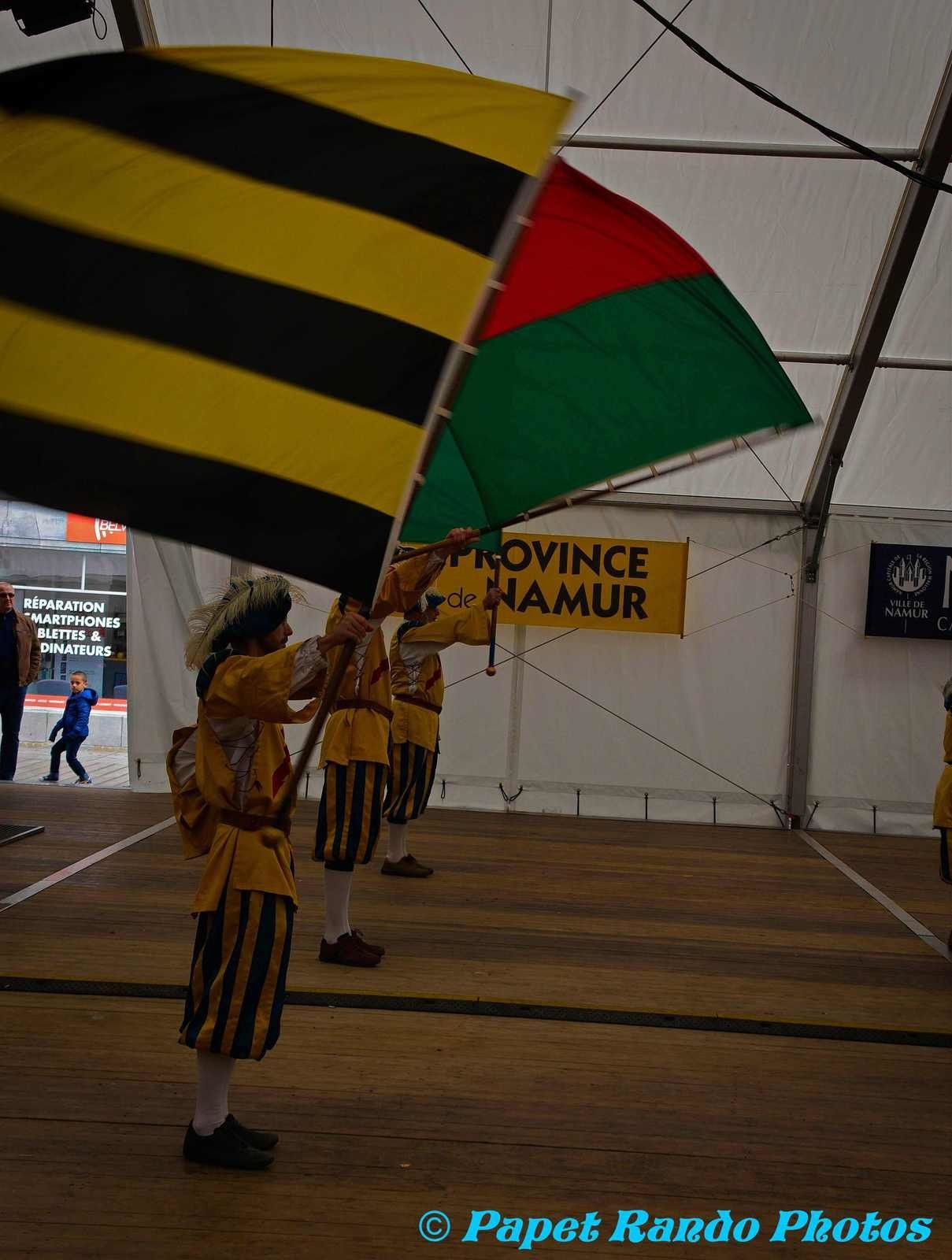 Comme  chaque année une bonne ambiance, VIVE LA WALLONIE, photos Les Celebres Molons, Les Alfers Namurois, La Frairie des Masuis et Cotelis Jambois,Les Alfers,Zouaves de Malonne, Alba Pipe Band 