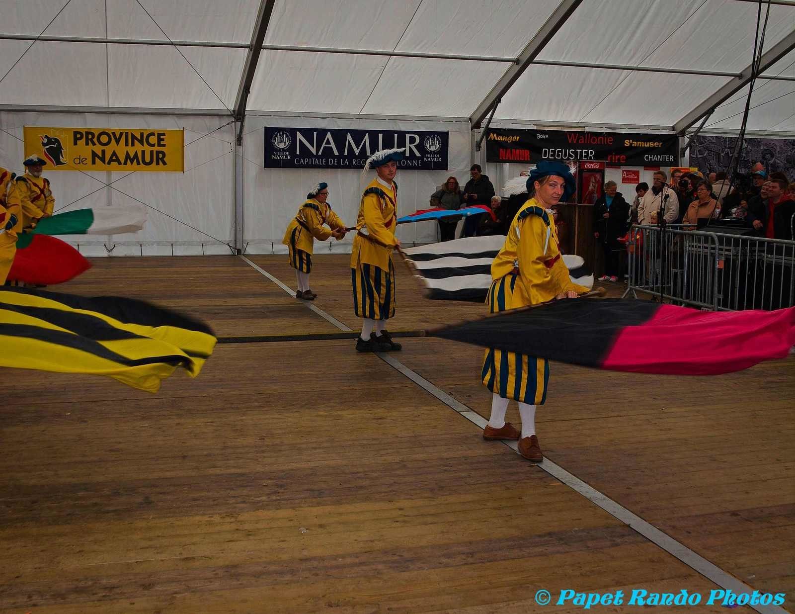 Comme  chaque année une bonne ambiance, VIVE LA WALLONIE, photos Les Celebres Molons, Les Alfers Namurois, La Frairie des Masuis et Cotelis Jambois,Les Alfers,Zouaves de Malonne, Alba Pipe Band 