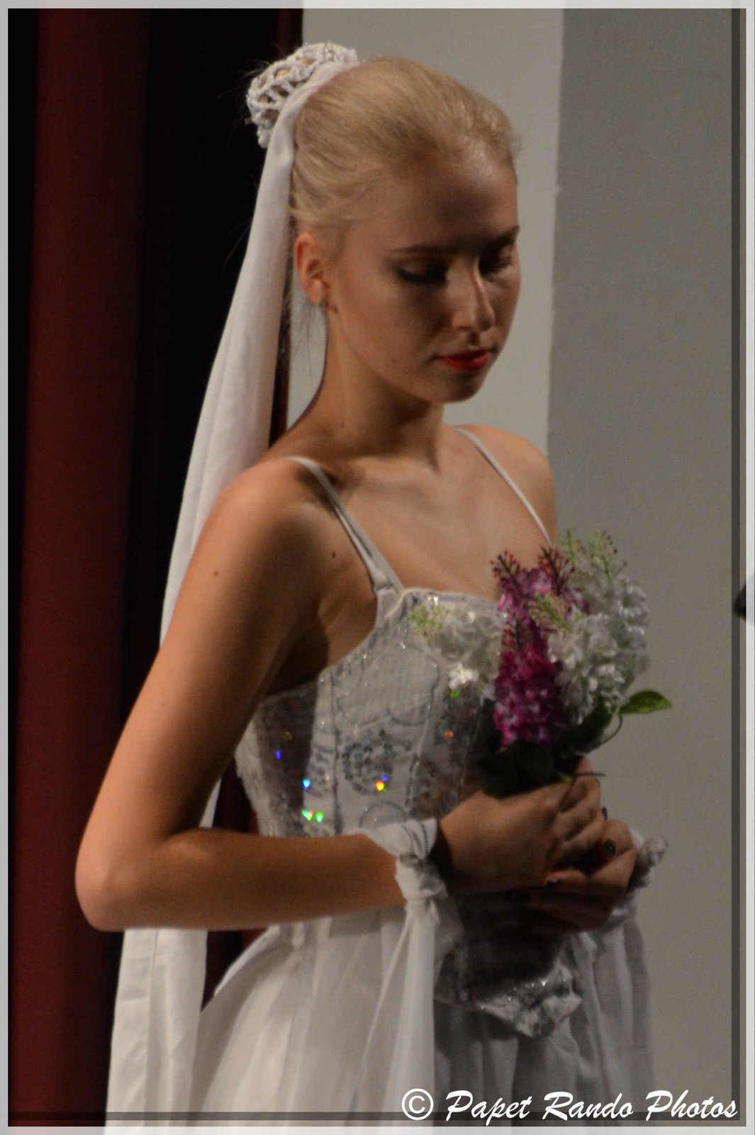 Toujours trés beau le Folklore, venu en  Wallonie, grace a asbl A.R.R.E.T. (accueil des enfants de Tchernobyl)  BRAVO, MERCI pour leur ART & TRADITION 