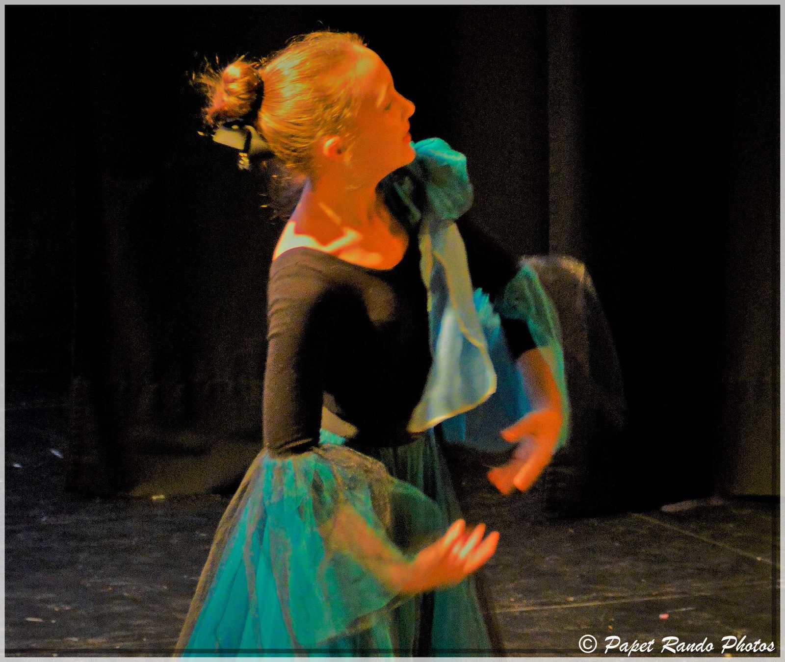Toujours trés beau le Folklore, venu en  Wallonie, grace a asbl A.R.R.E.T. (accueil des enfants de Tchernobyl)  BRAVO, MERCI pour leur ART & TRADITION 