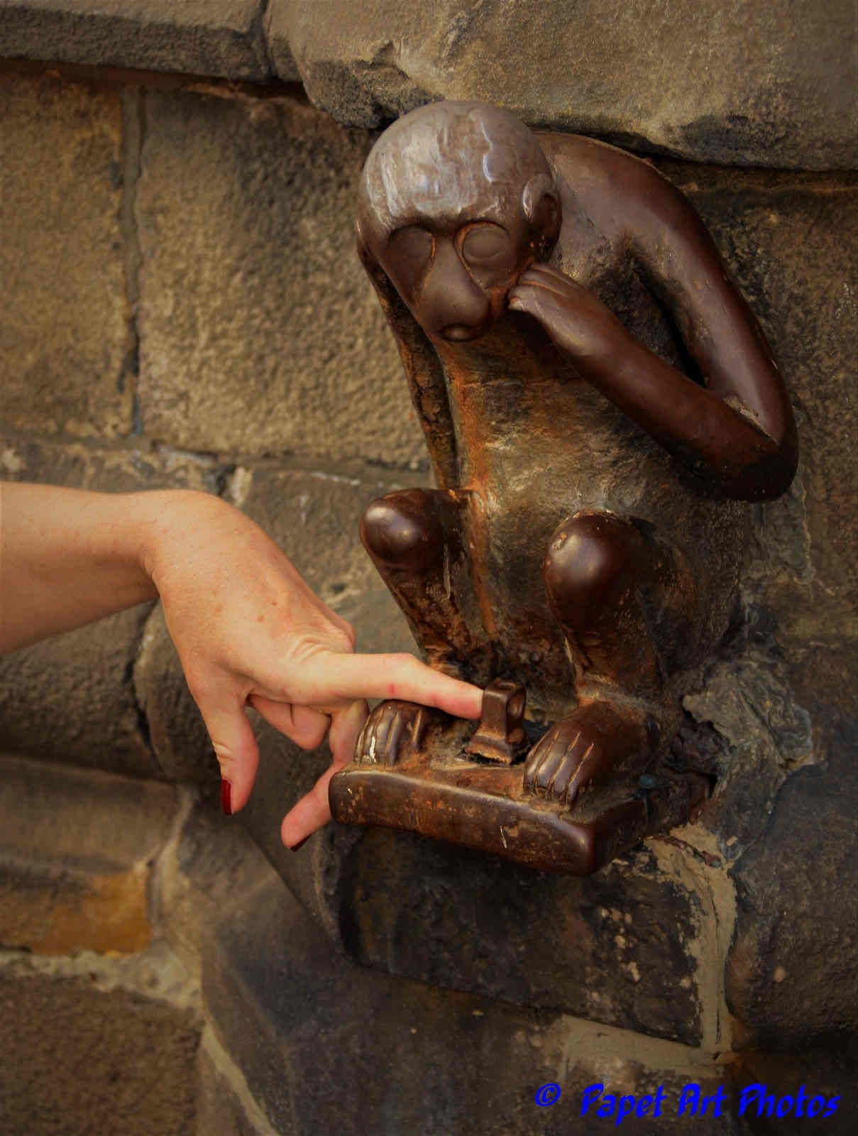 Duende de Flamenco en balade a Mons, Grand Place,  au Jardin du Mayeur a Mons, sous soleil