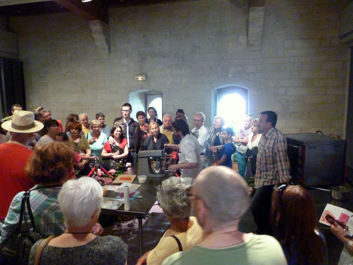 Les activités en marge de l'exposition de rosiers (juin 2014, images personnelles)