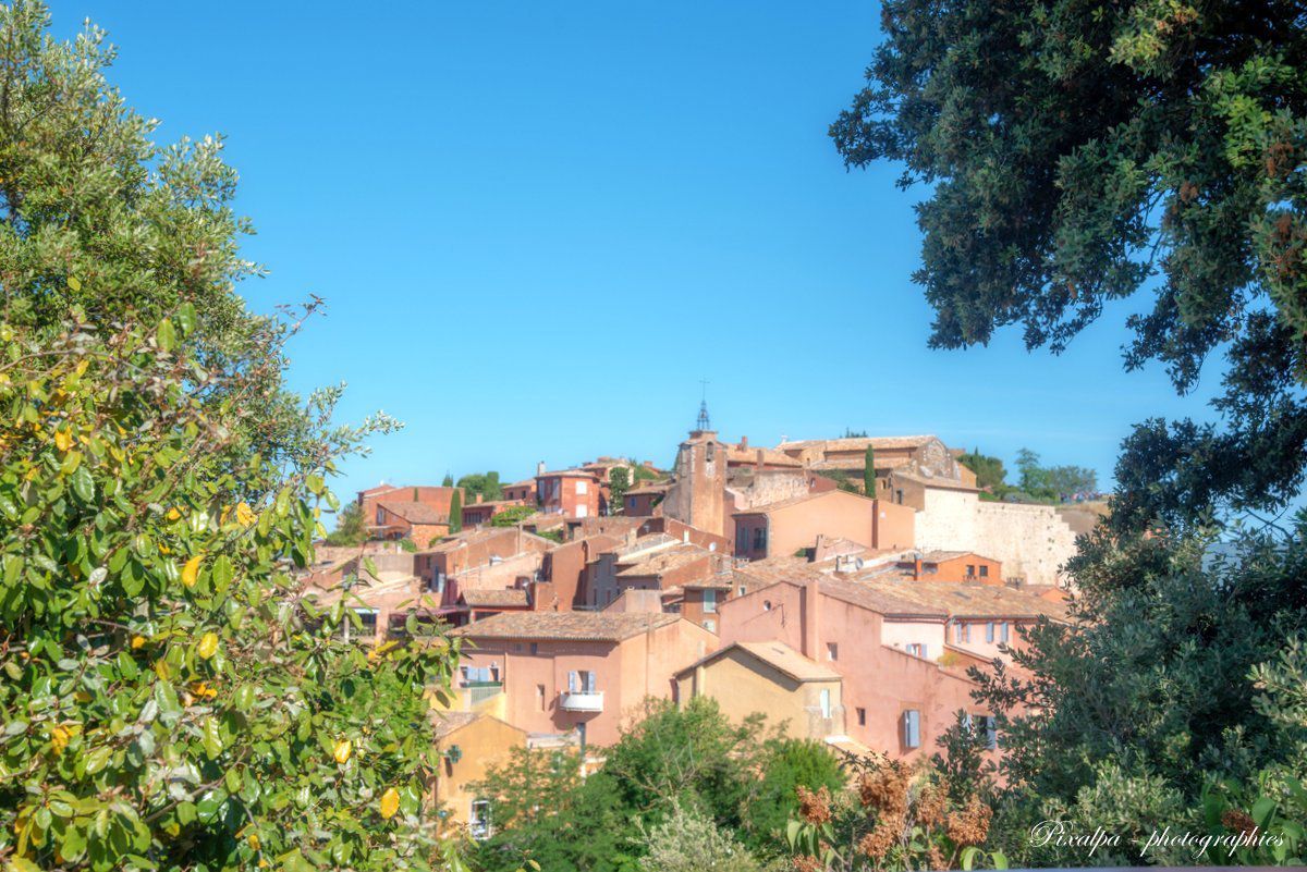Roussillon en Provence, le sentier des ocres ...