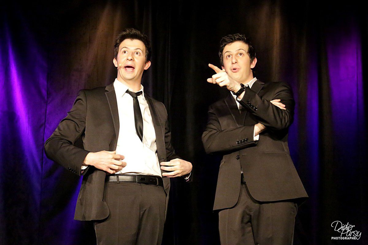 Les Jumeaux Steeven et Christopher : Des cravates... et surtout du rire ! -