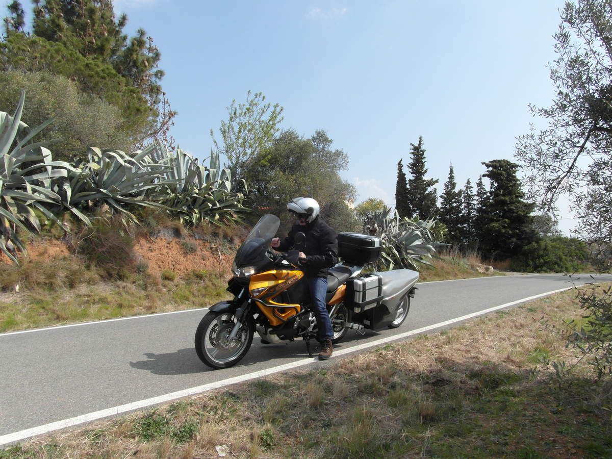 Road trip en Moto en Catalogne aux alentours de Sitges et Barcelone - Nos  voyages à moto...de Pierre et Brigitte