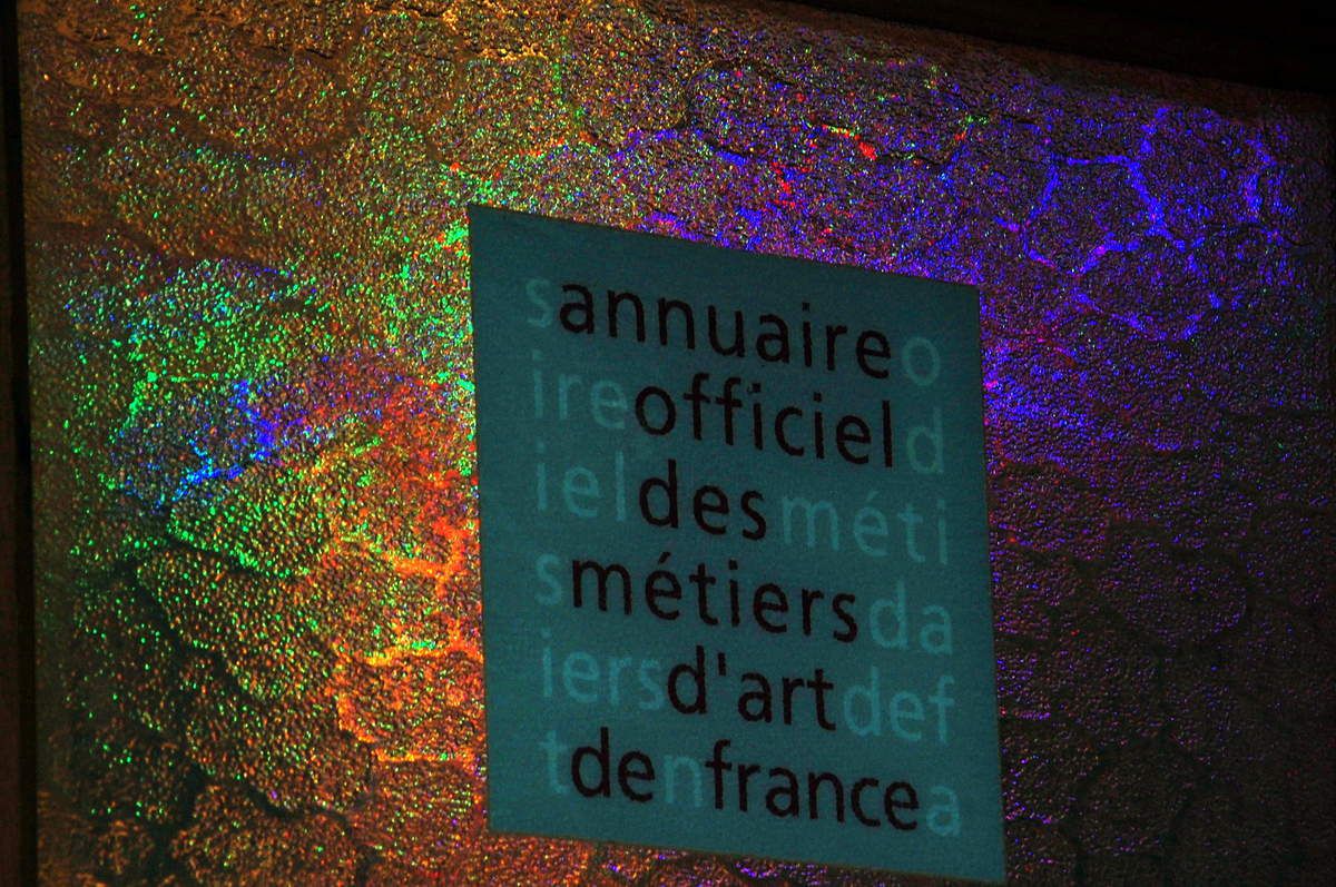 L'annuaire officiel des métiers d'art de France passe par ici.