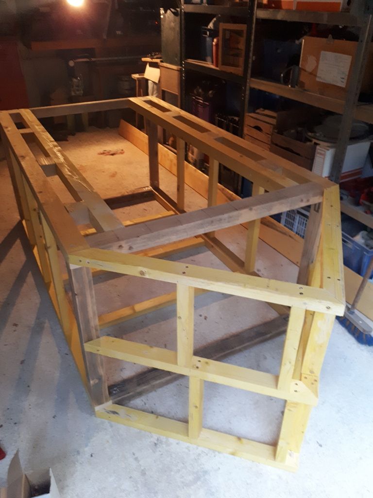 Plan Pour Fabriquer Une Cabine De Plage En Bois FABRIQUER UNE CABINE DE PLAGE (DE PISCINE) - blog de travaux et de  bricolage pour la maison et le jardin .