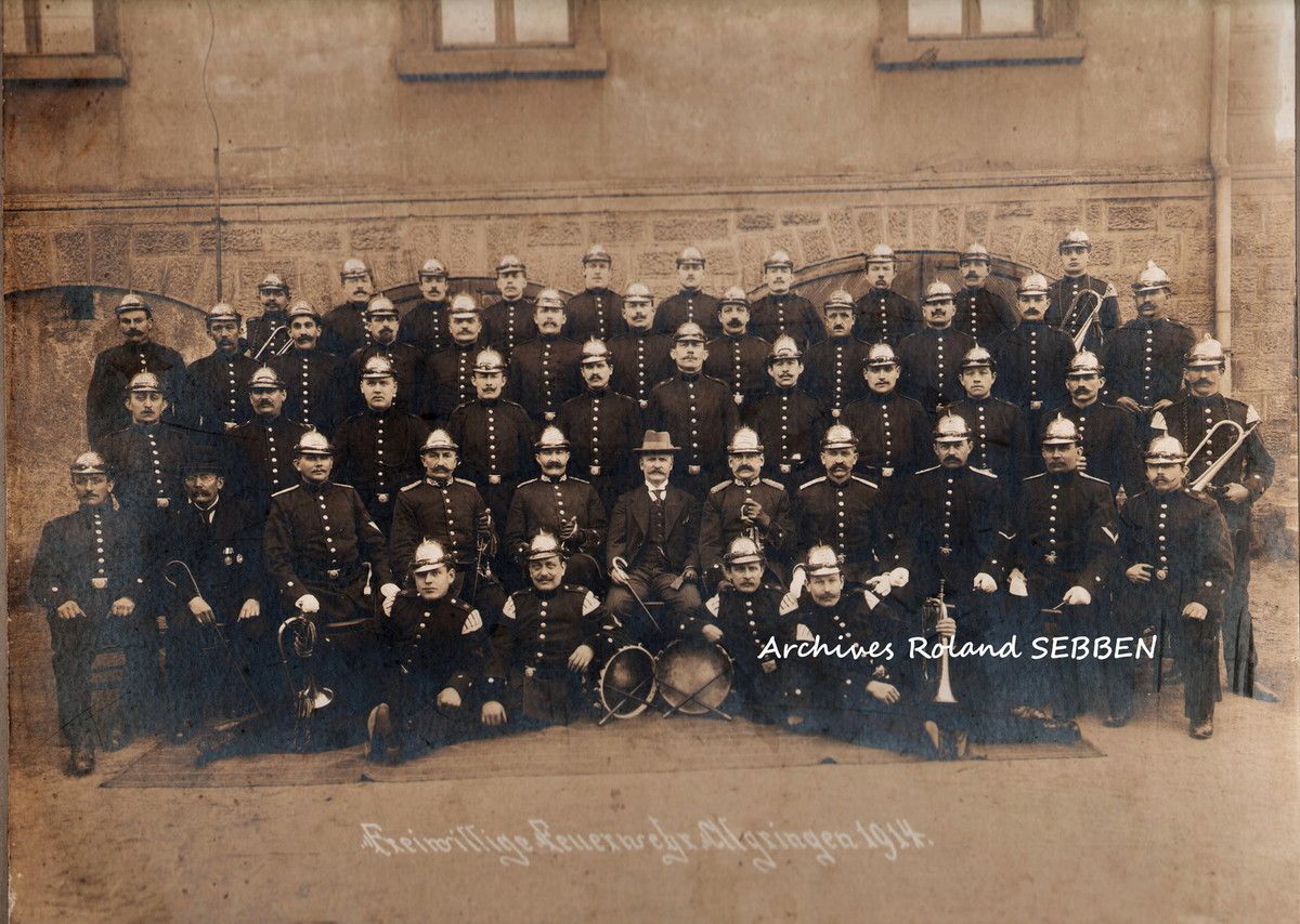 N° 10 rue Jean Burger à Algrange - Café-restaurant - Caserne des Sapeurs-Pompiers et Habitations