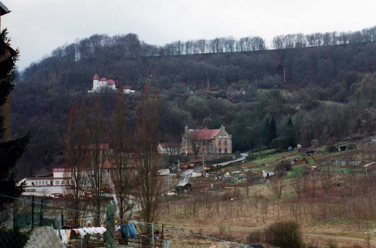 La destruction des accumulateurs à minerai (ou silos) de la mine la Paix en 1987 à Algrange