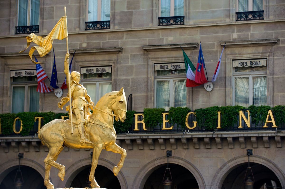 La statue équestre de Jeanne d'Arc à Paris n'est pas la bonne