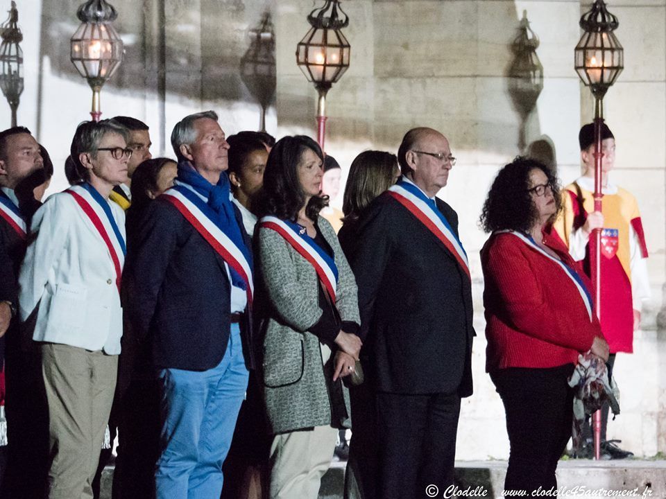 FÊTES DE JEANNE D’ARC 2018 : Remise de l’étendard – Son et lumière sur la Cathédrale d’Orléans (à retrouver tout l’été)