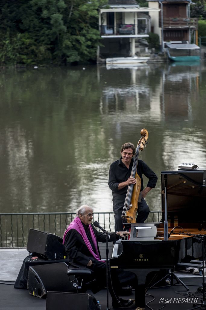 MICHEL LEGRAND au Théâtre de Verdure d’Olivet sous l'objectif de Michel Piedallu