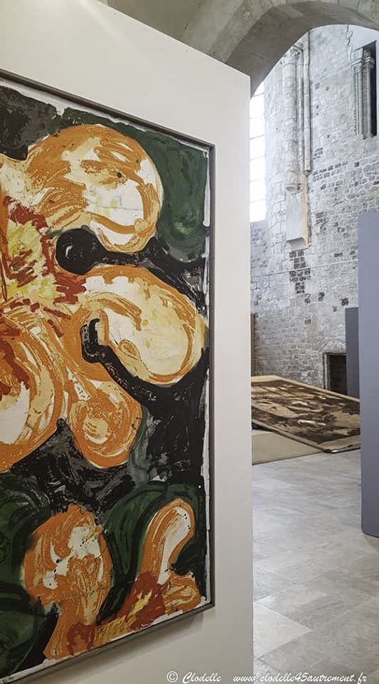 CHARLOTTE DE MAUPEOU : Émotions colorées et respectueuse insolence à la Collégiale St Pierre le Puellier d' Orléans