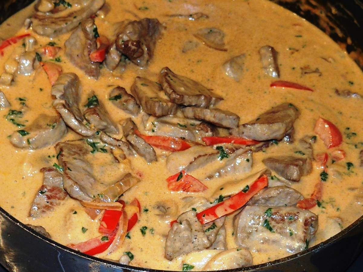 Emincé de boeuf Stroganov - Les recettes de Virginie