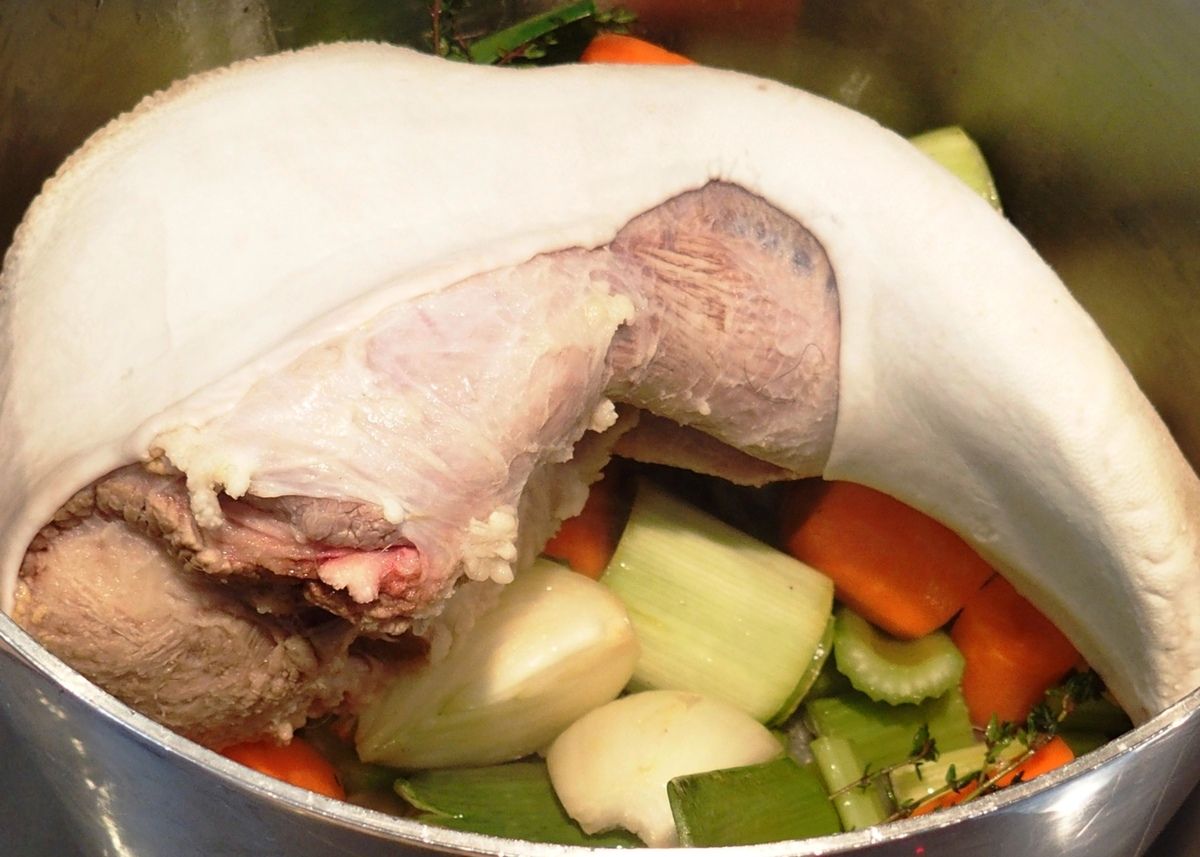 Quel Vinaigre Pour Dégorger Une Langue De Boeuf Langue de boeuf, sauce aux câpres - Les recettes de Virginie