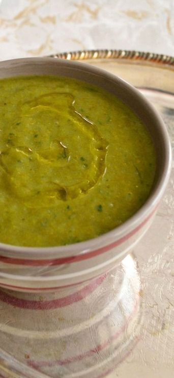 Soupe de kale à l'ail des ours