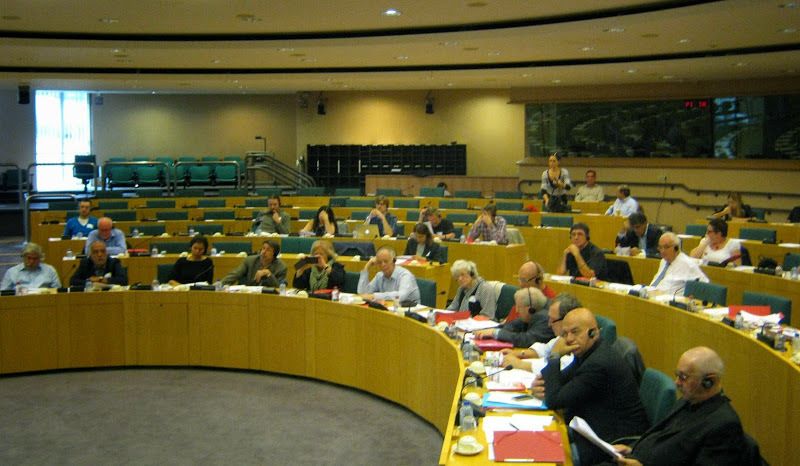 Réunion européenne communiste 2014 : Pour un mouvement communiste européen fort, contre les unions impérialistes, pour le renversement du capitalisme.
