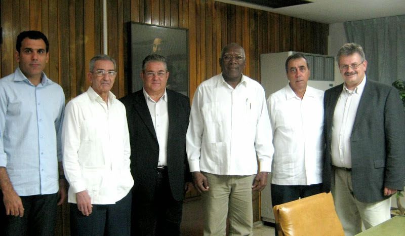 Visite de Dimitris Koutsoumpas, Secrétaire du Comité Central du KKE, à Cuba