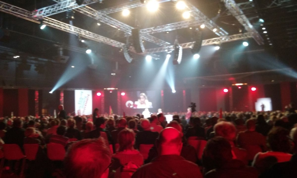 notre camarade syndicaliste d'Air France, tête de liste dans le 95