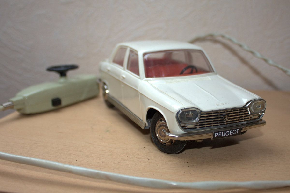 peugeot 204 miniature