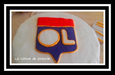 Tuto Gateau Olympique Lyonnais Gateau A La Vanille Et Ganache Chocolat Au Thermomix Ou Sans La Cuisine De Poupoule