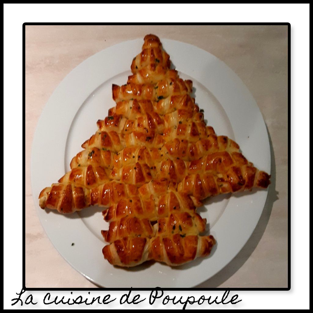 Sapin feuilleté, fromage ail et fine herbe La cuisine de poupoule