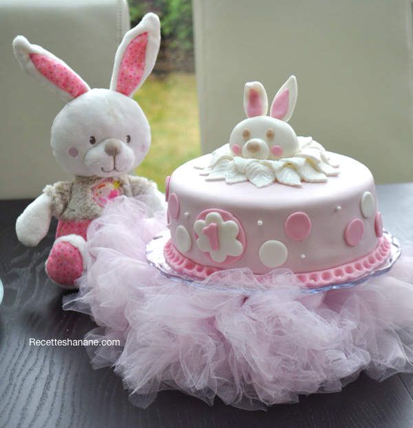 Gâteau d'anniversaire pour bébé fille - Recettes by Hanane