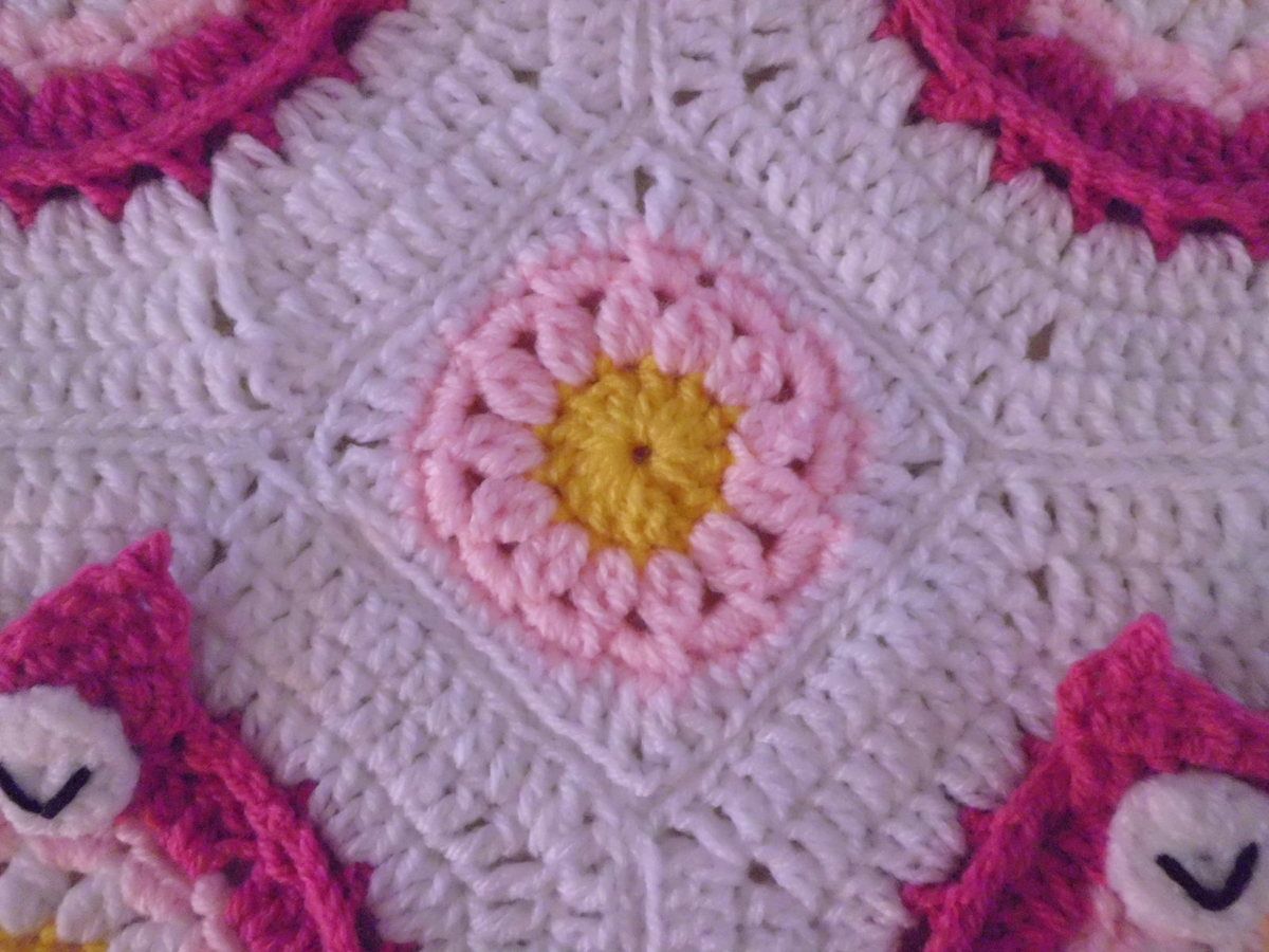 Loisirs Creatifs Arts Du Fil Pdf Crochet Tuto En Francais Couverture Bebe Orne De Granny Chouettes