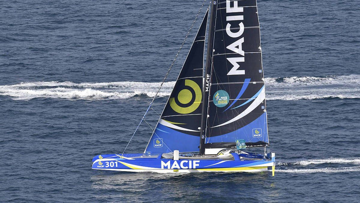 Francis Joyon remporte la Route du Rhum 2018 devant François Gabart dans un  final d'anthologie ! - ActuNautique.com