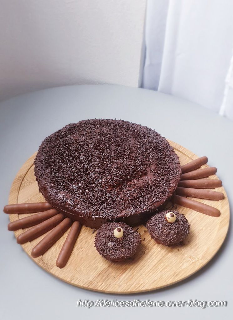 Gateau Araignee Pour Halloween Les Delices D Helene Gateau Araignee Pour Halloween Les Delices D Helene