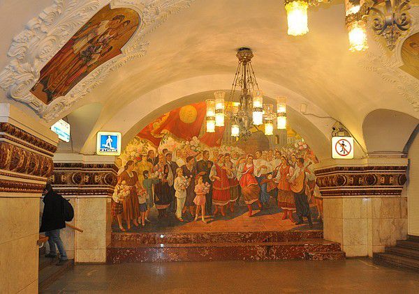 Couleurs Moscou - 3 : métros et palais