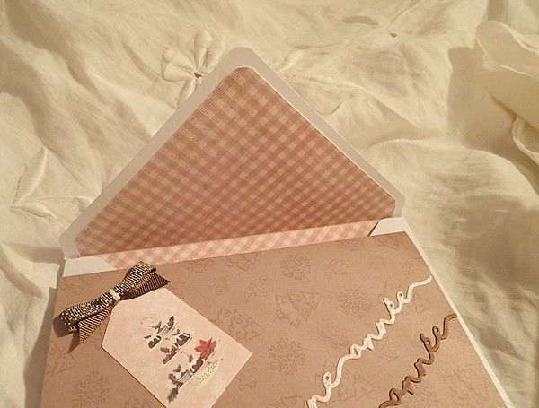 Après les cartes.... les enveloppes... Outil magique