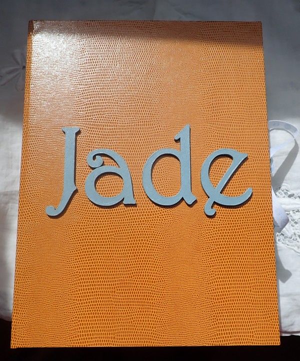 Cartonnage pour la naissance de Jade