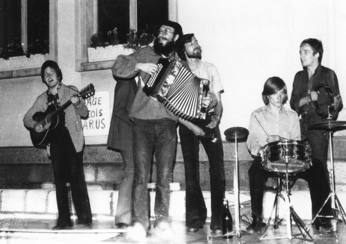 1973, Jean-Marc Jacquier à l'accordéon dans un orchestre folk-pop à Annemasse. (Photo DR)