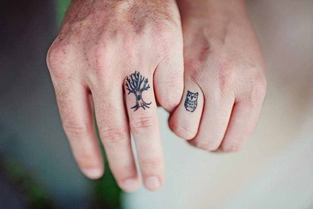 7 choses à savoir avant de se tatouer sur les doigts - marichesse