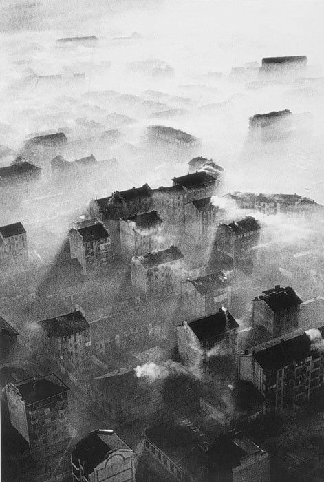 Source : http://revueperiode.net/le-film-comme-etude-dialogue-entre-peter-weiss-et-harun-farocki/