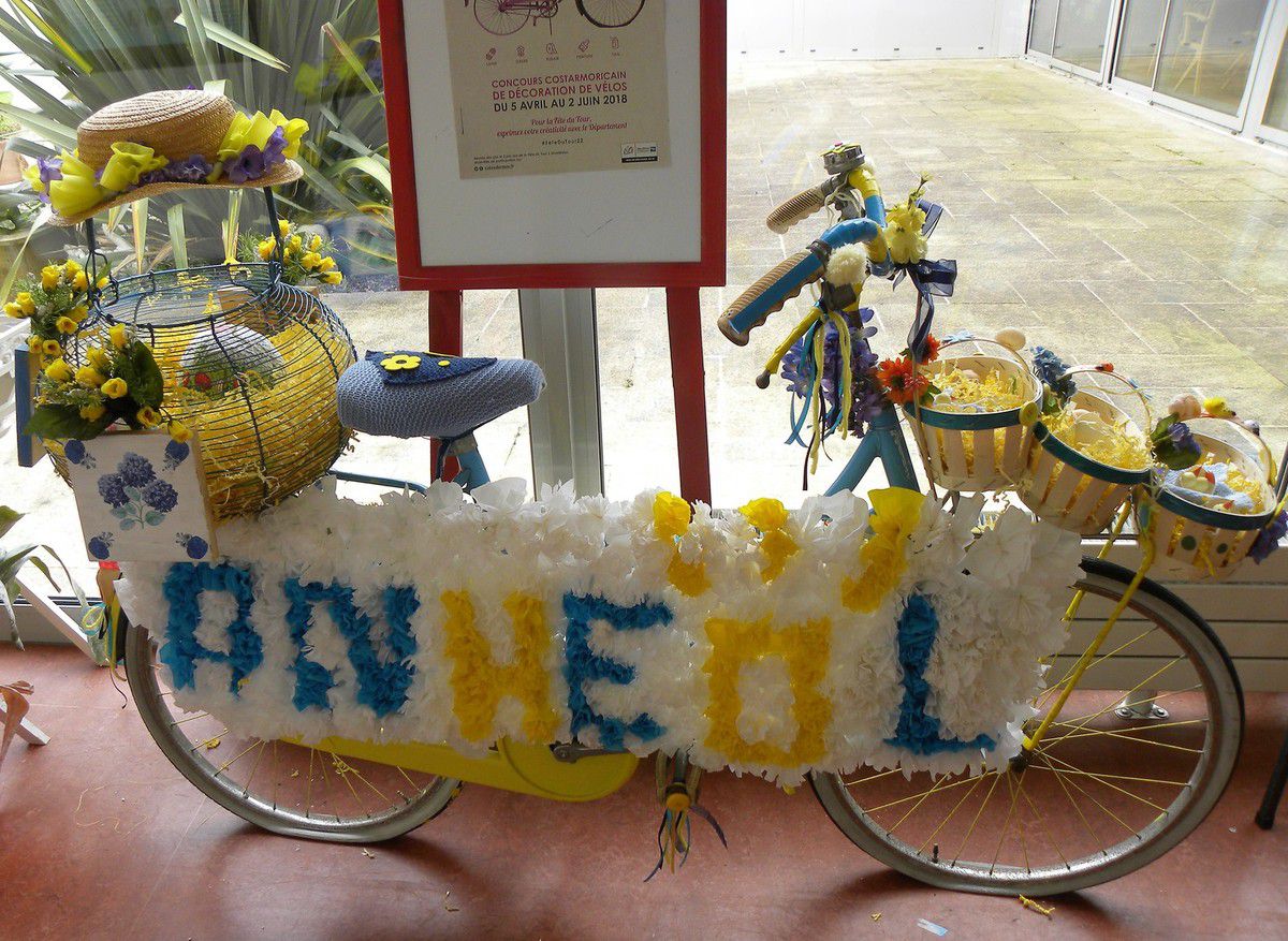 Vélo fleuris - residenceanheol.over-blog.com