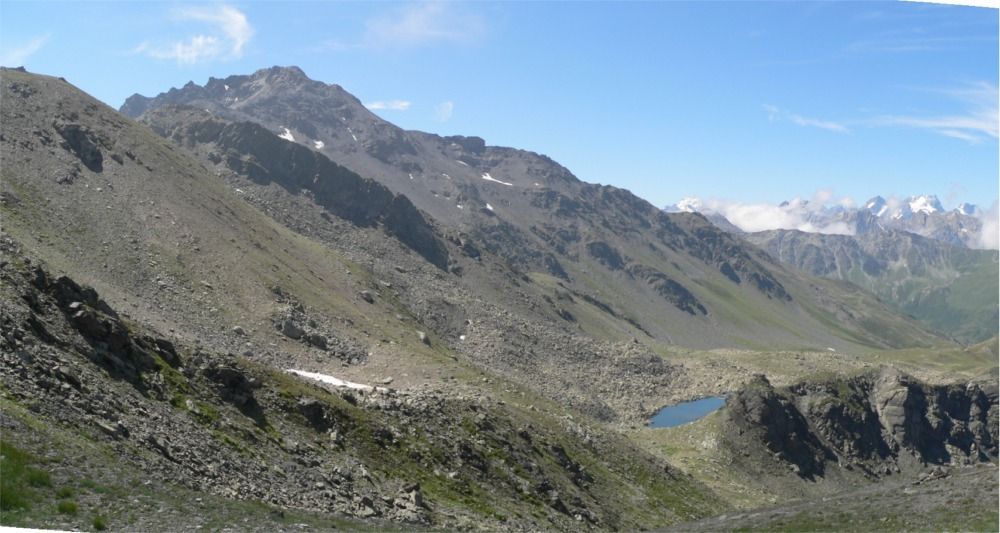 Roche du Lac (2790m) Lac de Roche Noire (2535m) Col des Marches