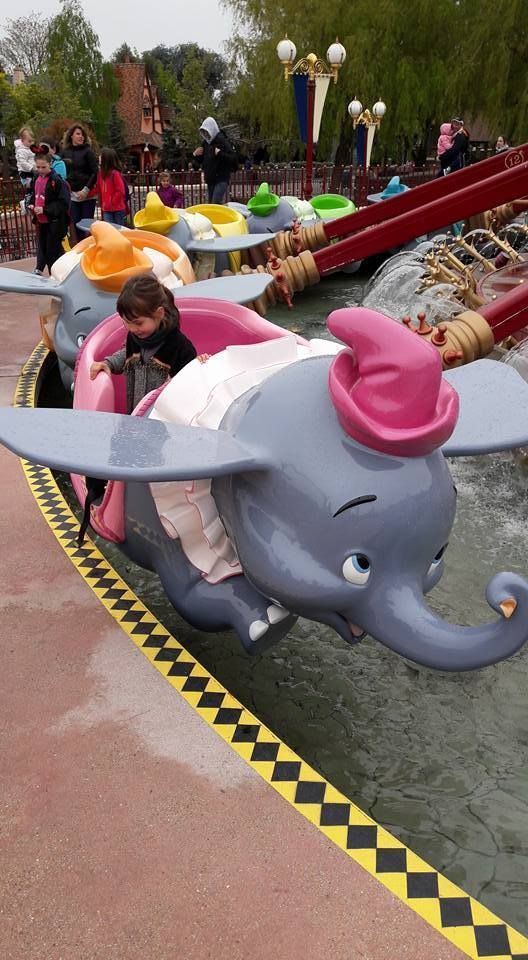 Disneyland Paris Avec Un Enfant De 4 Ans Eva Sion Disneyland Paris Avec Un Enfant De 4 Ans Eva Sion